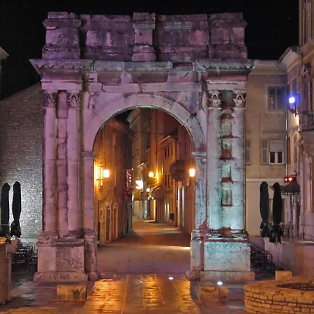 Kaiserwald Apartament Pula